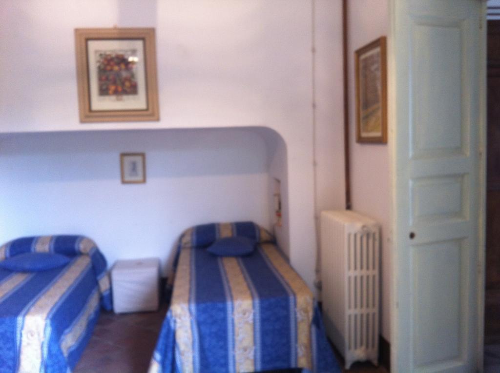 La Rocca Della Rosa Villa Zafferana Etnea Rom bilde